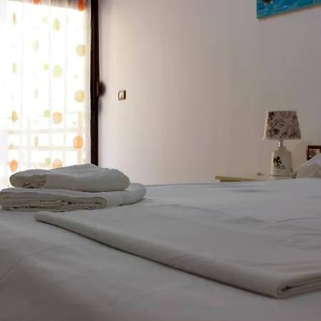 Apartment Meg'rooms - Feels Like *